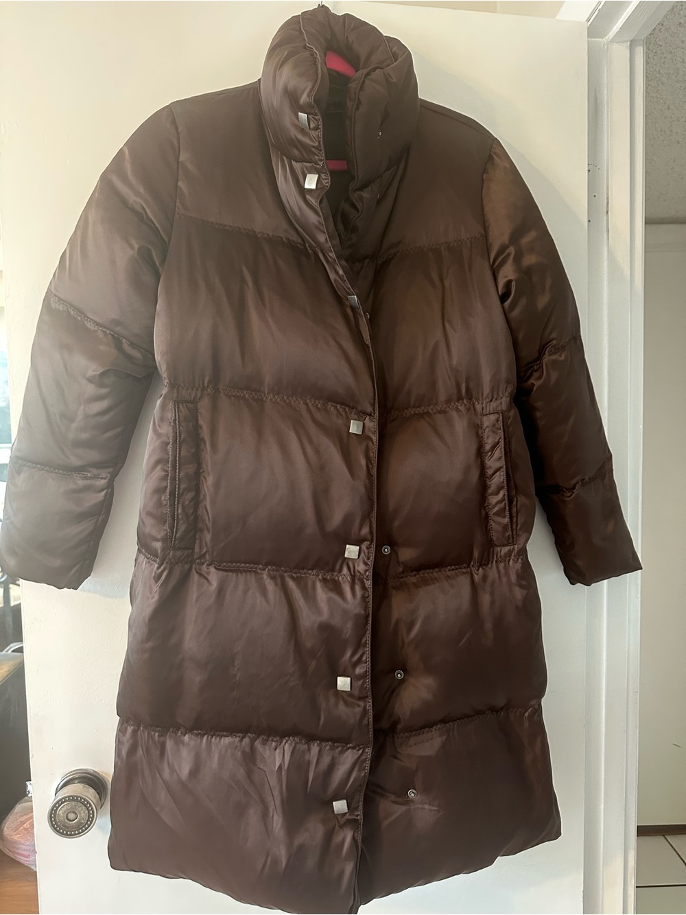 Dakini women’s long brown down puffer coat size S 90% down 10% feather
